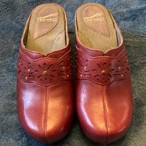 Dansko size 37 clogs.  Great condition.